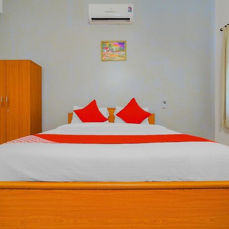 Super Hotel O The Goan Courtyard โคลวา ภายนอก รูปภาพ