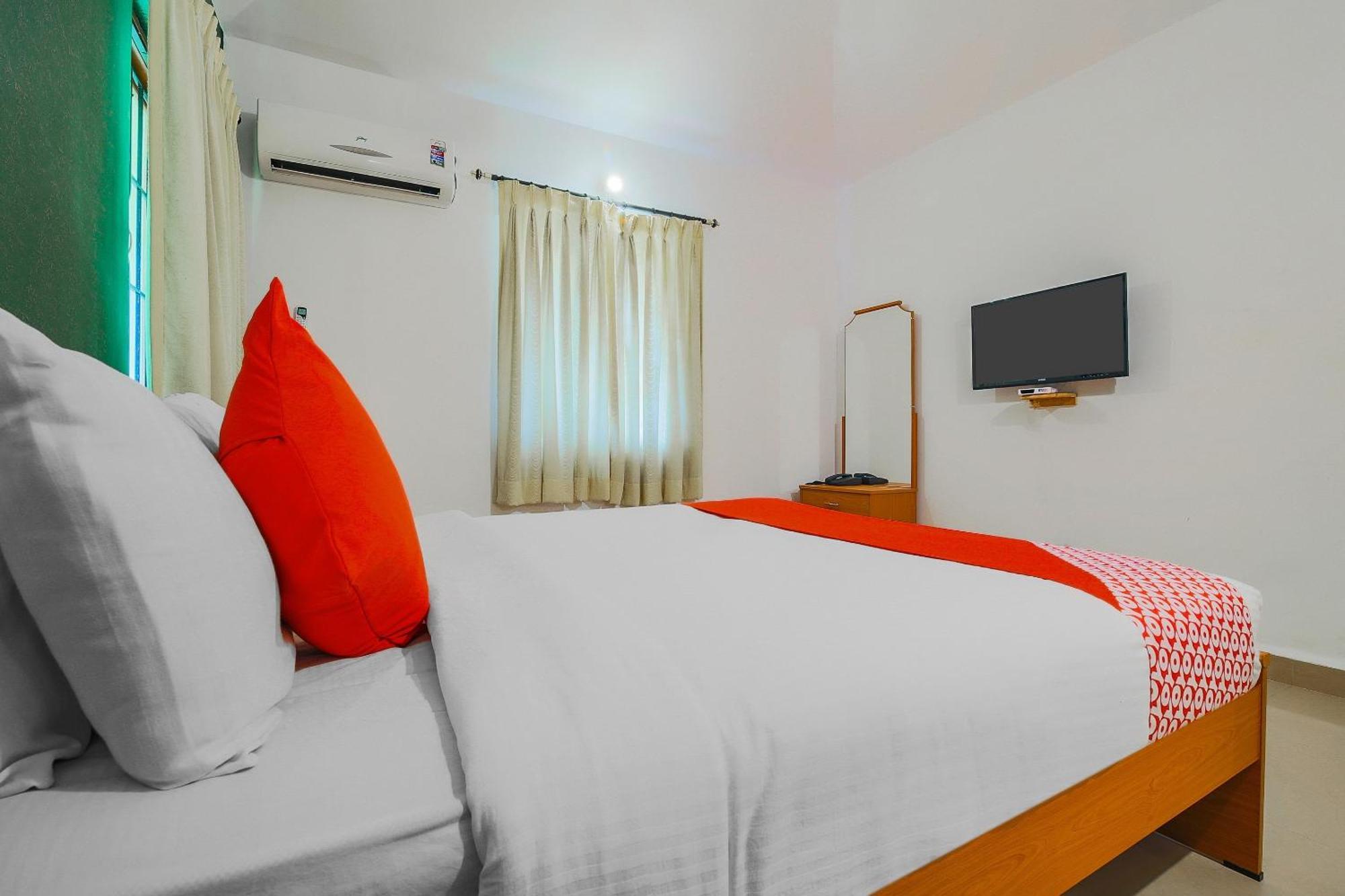 Super Hotel O The Goan Courtyard โคลวา ภายนอก รูปภาพ